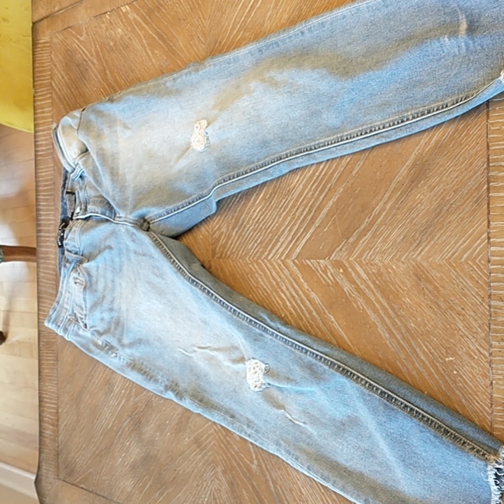 Kenneth Cole Low Rise Size 8 Ankle Jeans Work Once Light Wash Skinny